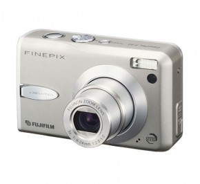 دوربین عکاسی دیجیتال فوجی فیلم FinePix F30 Zoom